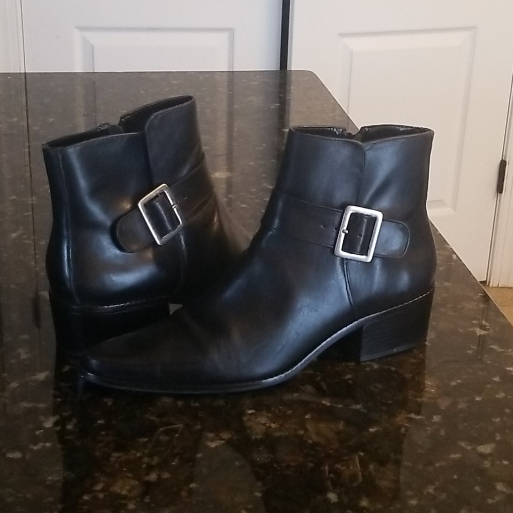 Black J.Jill ankle boot with silver buckles.